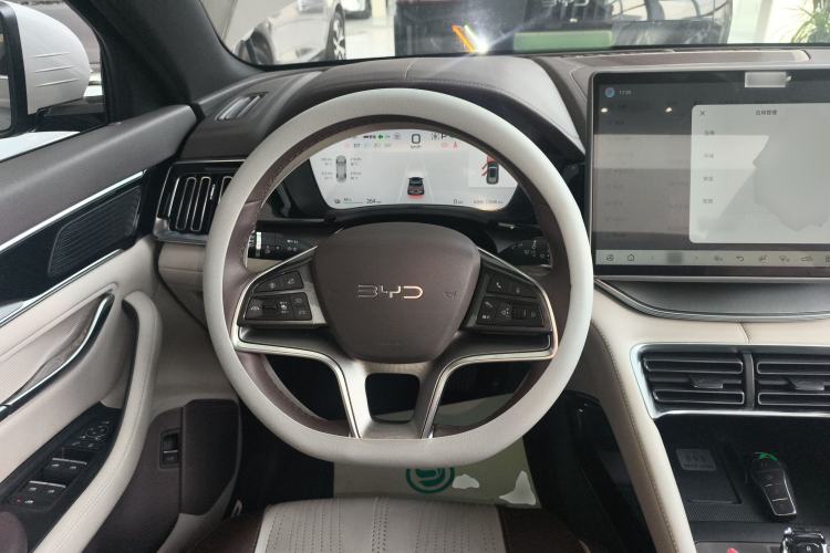 Used BYD Song PLUS New Energy 2023 Champion Edition EV 605KM Flagship PLUS
