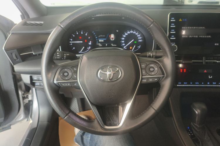 Used Toyota Avalon 2019 2.0L Luxury Edition China VI Standard Steering Wheel