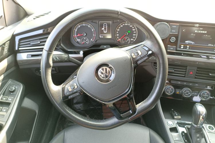 Used Volkswagen Bora 2019 Revised Version 280TSI DSG Elite Edition China VI Standard Steering Wheel