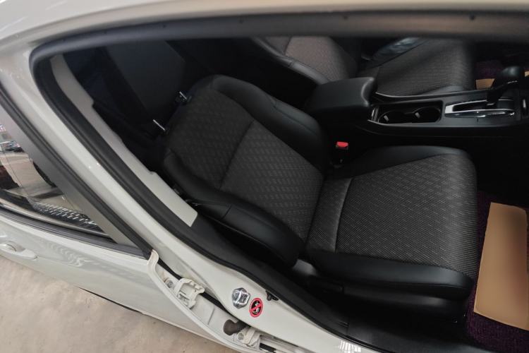 Used Honda Jade 2017 1.8L automatic Comfort version 5 seats
