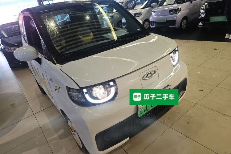 Used Chery New Energy QQ Ice Cream 2022 170km Sundae Phosphate Lithium-Ion Front Right 45 Deg