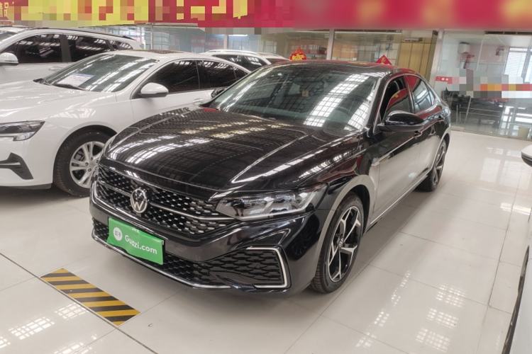 Used Volkswagen Passat 2025 Outstanding Model 330TSI Starry Elite Edition