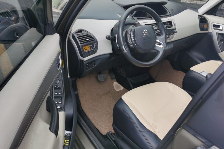 Used Citroen C4 Picasso 2009 Grand 2.0L Comfort Model Driver Seat