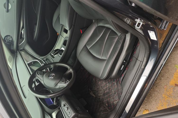 Used Buick LaCrosse 2022 652T Luxury Version Left Front Seat