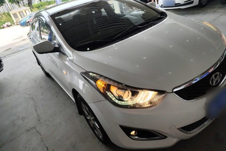 Used Hyundai Elantra (5th Generation / Langdong) 2016 1.6L Automatic Smart Version

