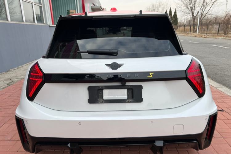 Used MINI Electric MINI COOPER 2024 452km COOPER SE Racing Driver