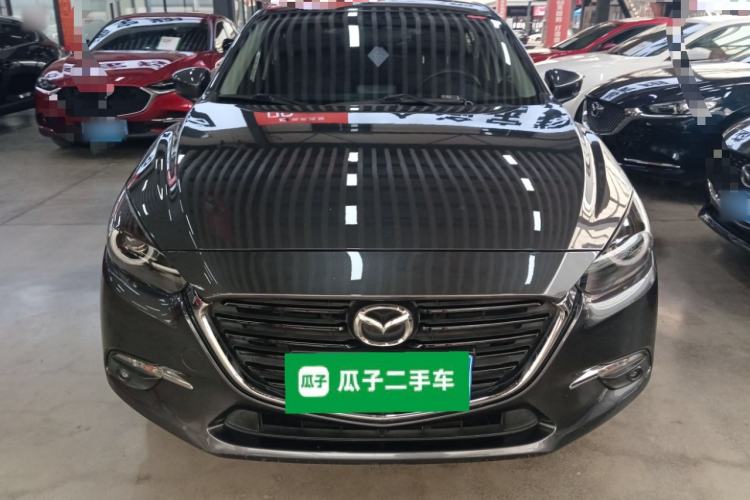 Used Mazda 3 Axela 2017 Hatchback 2.0L Automatic Luxury Model China VI Standard