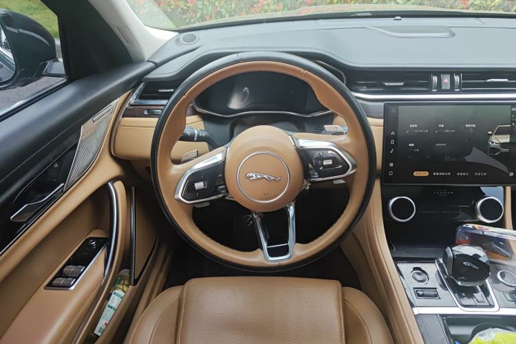 Used Jaguar XFL 2022 XFL 2.0T P250 Two-Wheel-Drive Prestige Luxury Edition
