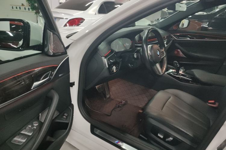 Used BMW 5 Series 2019 Restyled 525Li M Sport Package Driver Seat