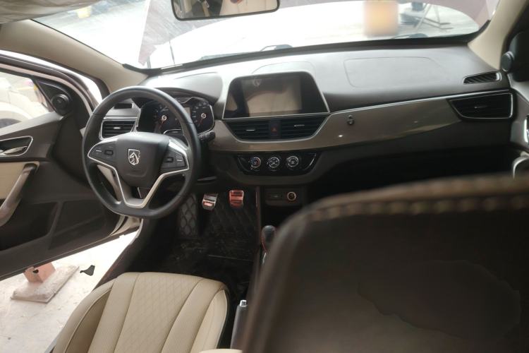 Used Baojun 310W 2017 1.5L Manual Fashion Edition China VI
