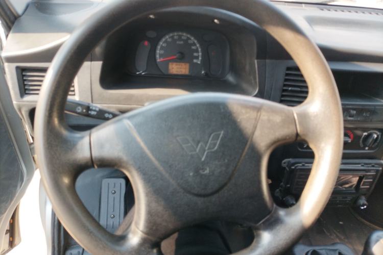 Used Wuling Zhiguang 2020 1.2L Van Utility Model China VI Emission Standard 2 Seats LSI