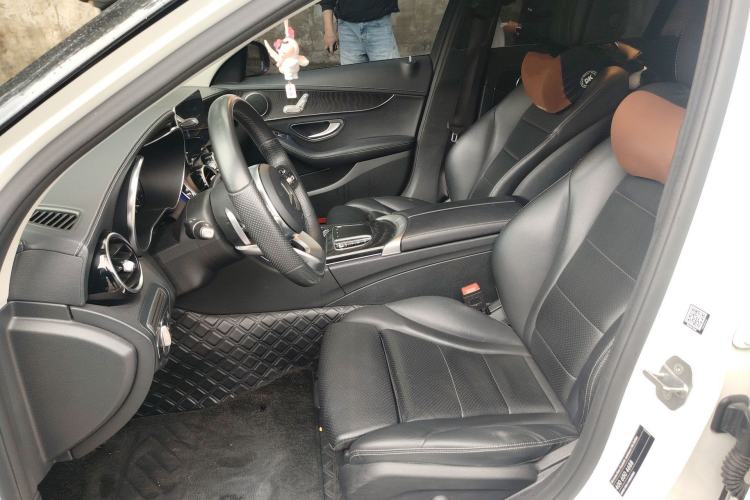 Used Mercedes-Benz C-Class 2021 C 200 L Fashion Model Left Front Seat