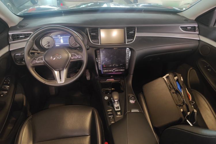 Used Infiniti QX50 2018 2.0T Four-Wheel Drive Elite Edition Center Console