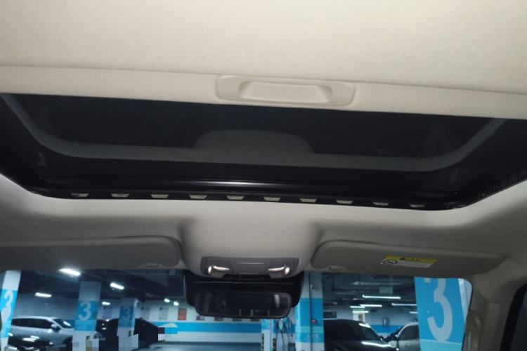 Used Tank 300 2023 City Edition 2.0T—Stylish as Ever Headliner