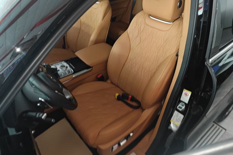 Used Tank 500 New Energy 2023 Hi4-T Left Front Seat