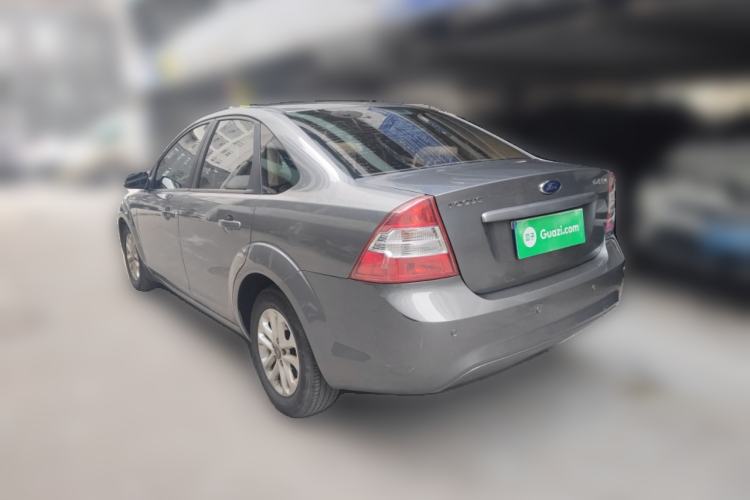 Used Ford Focus 2011 Sedan 1.8L Manual Classic Model
