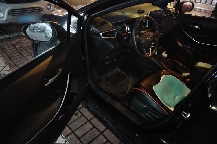 Used Toyota Levin 2019 Dual-Engine 1.8H E-CVT Luxury Edition China V Standard Driver Seat