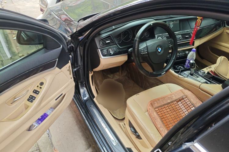 Used BMW 5 Series 2011 523Li Leading Model
