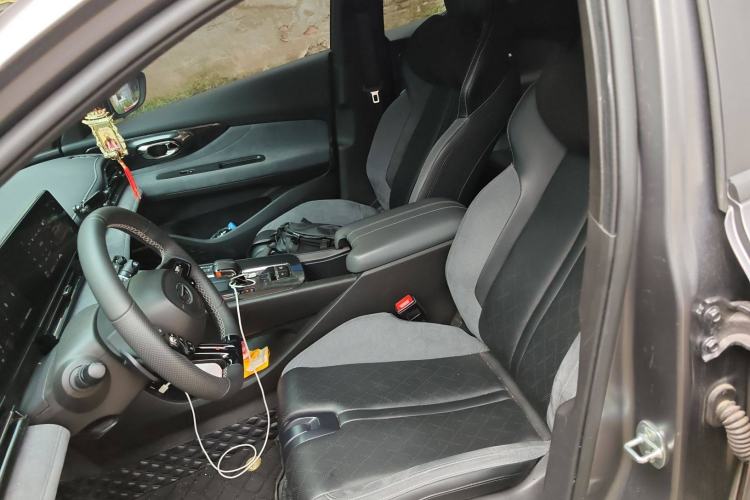 Used GAC Trumpchi EMPOW 2023 400T Automatic R MAX
