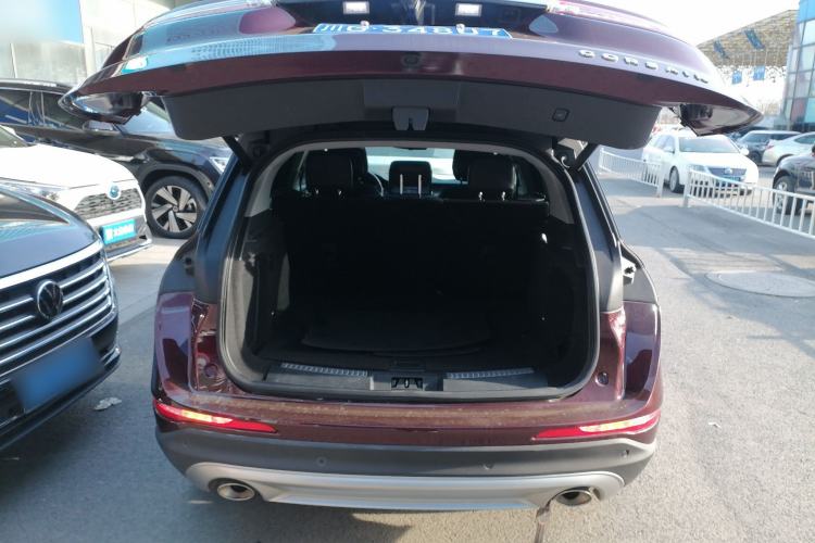 Used Lincoln Corsair 2021 2.0T Two-Wheel Drive Deluxe Edition Trunk