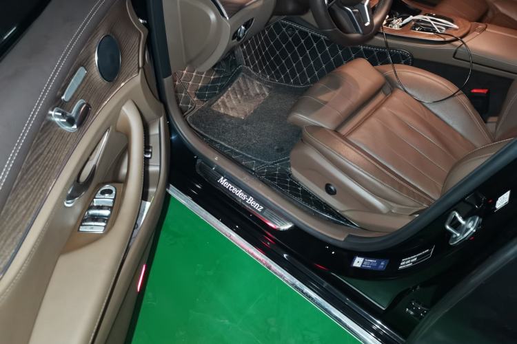 Used Mercedes-Benz E-Class 2019 E 260 L
