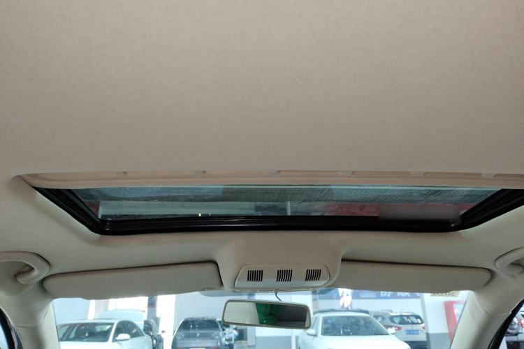 Used Skoda Octavia 2015 Classic Model 1.6L Automatic Yijie Version
