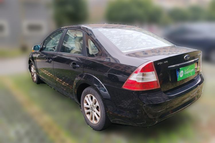 Used Ford Focus 2013 Sedan Classic 1.8L Manual Base Model
