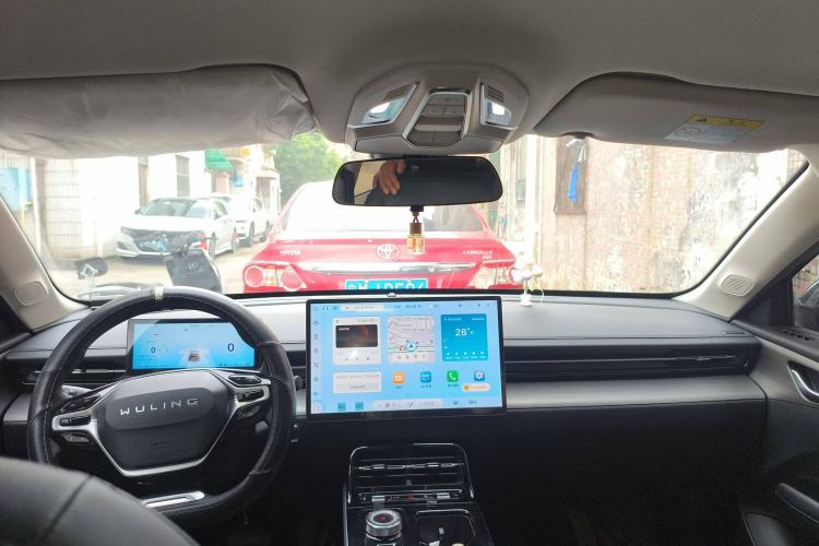 Used Wuling Xingguang 2023 150 Advanced Edition Center Console