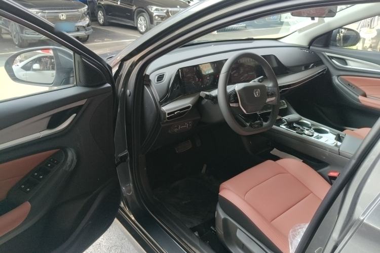 Used CHANGAN Eado 2025 PLUS 1.4T Dual-Clutch High-Energy Version Driver Seat