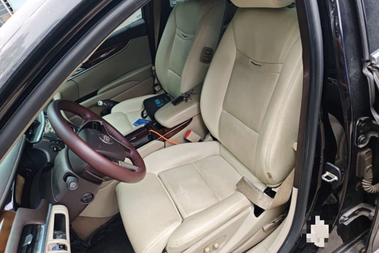 Used Cadillac XTS 2014 28T Luxury Model Left Front Seat