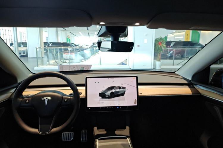 Used Tesla Model Y 2021 Performance High-Performance All-Wheel-Drive Version Center Console