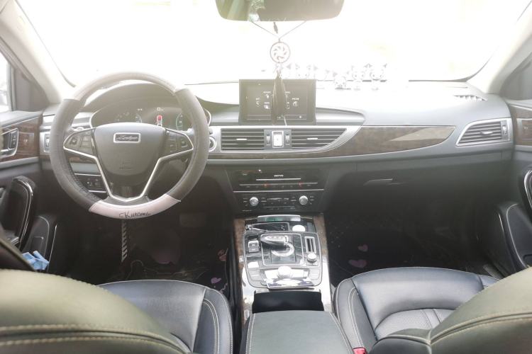 Used Zotye Z700 2018 Z700H 1.8T DCT Luxury Edition
