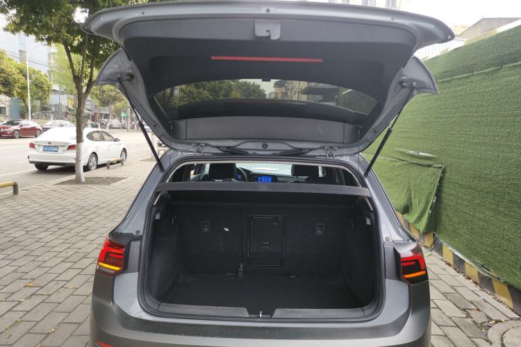 Used Volkswagen Golf 2021 280TSI DSG Pro Trunk