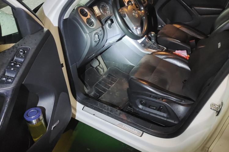 Used Volkswagen Tiguan 2013 2.0 TSI Automatic All-Wheel-Drive Flagship Edition