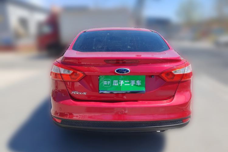 Used Ford Focus 2012 Sedan 1.6L Manual Fashion Edition
