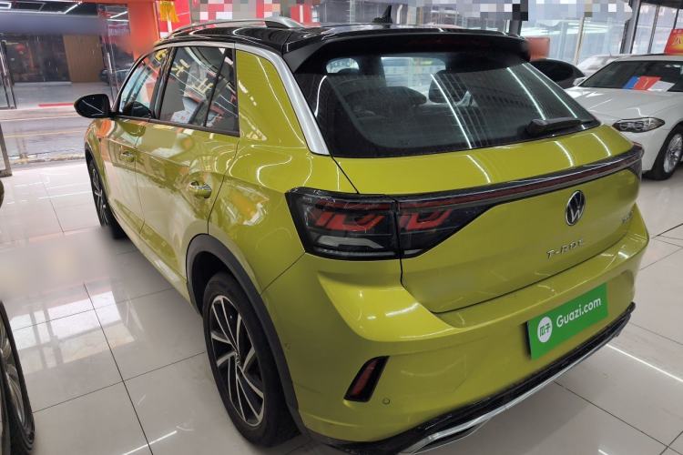 Used Volkswagen T-ROC 2023 300TSI DSG Two-Wheel Drive Starlight Edition
