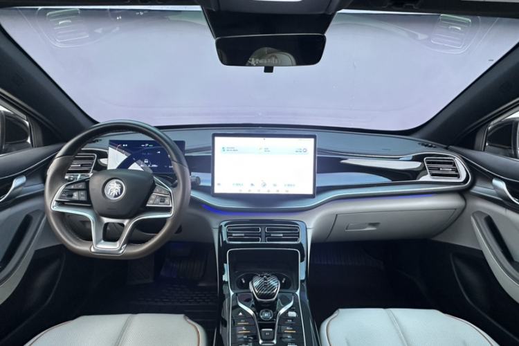 Used BYD Qin PLUS 2023 Champion Edition DM-i 120KM Excellence Model
