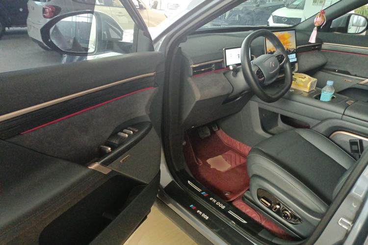 Used Dongfeng eπ eπ008 2024 210Max Range-Extended Version 6 Seats
