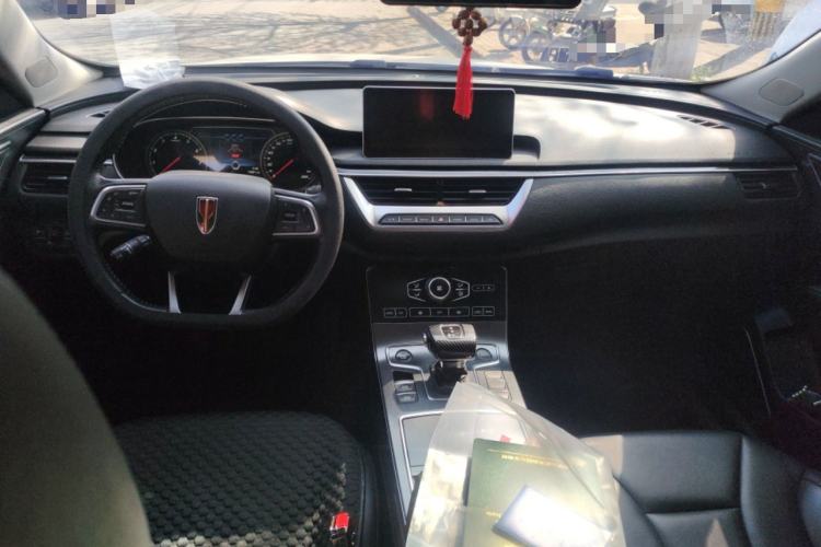 Used Hongqi H5 2020 1.5T DCT Flagship Edition Center Console