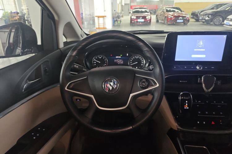 Used Buick GL8 2021 Land Cruiser Executive Class 652T Comfort Model
