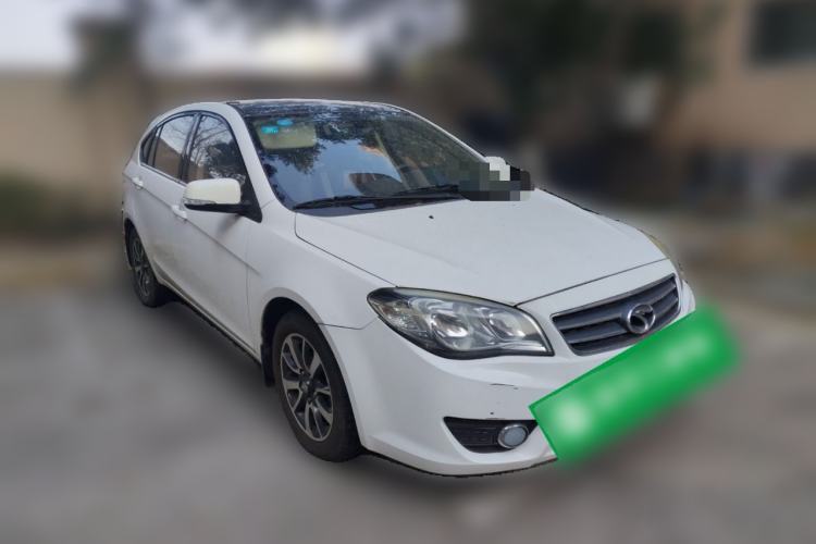 Used Soueast V6 Lingshi 2014 1.5L Manual Luxury Edition for Women