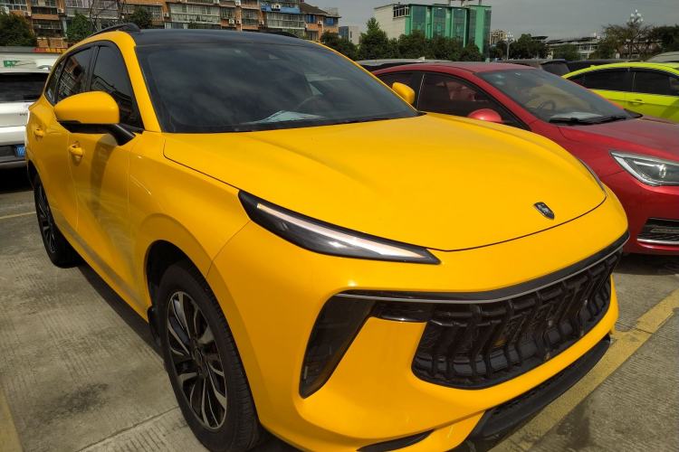 Used FORTHING T5 EVO 2021 1.5TD DCT Starry Edition Front Right 45 Deg