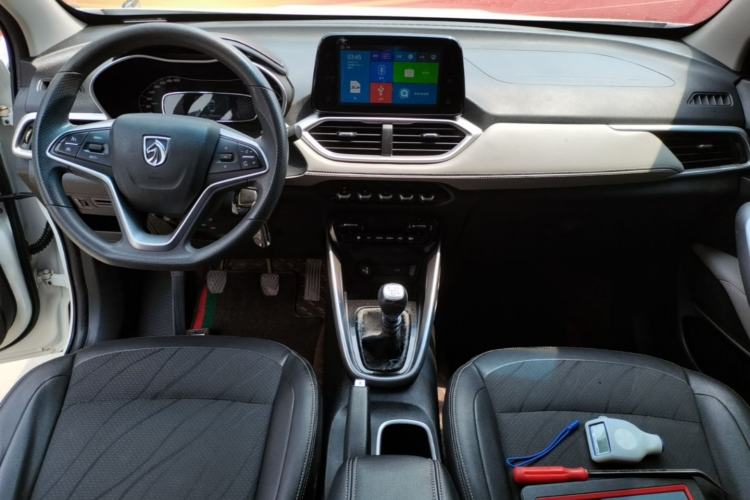 Used Baojun 510 2017 1.5L Manual Fashion Model