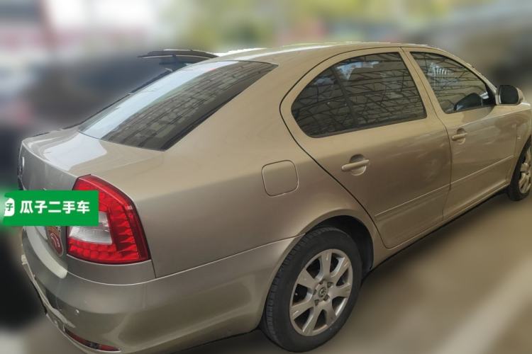 Used Skoda Octavia 2013 1.6L Automatic Elegance Edition Rear Right 45 Deg