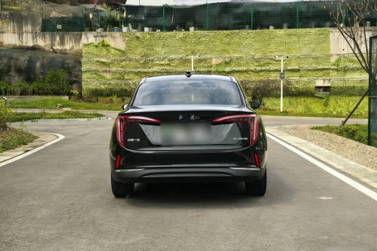 Used Hongqi E-QM5 2021 Online Booking Charging Basic Edition 5 Seats
