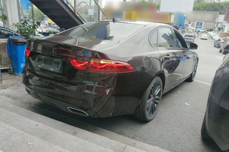 Used Jaguar XFL 2020 XFL 2.0T P200 Two-Wheel-Drive Rally Flag Edition