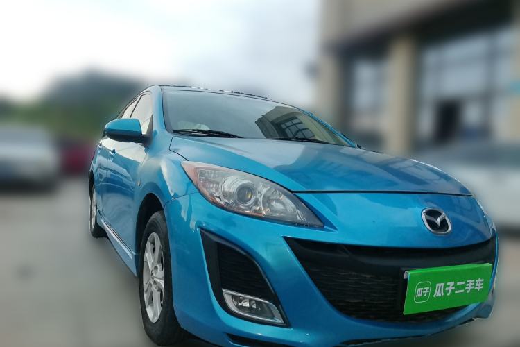 Used Mazda 3 2013 Hatchback 1.6L Automatic Elite Model Front Right 45 Deg