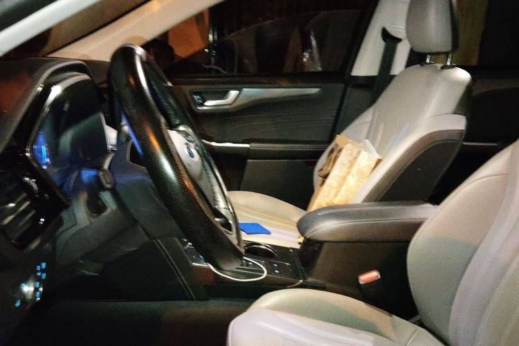 Used Ford Escape 2020 EcoBoost 245 Four-Wheel Drive Luxury Edition