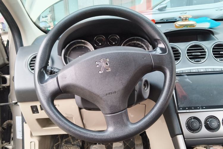 Used Peugeot 408 2011 1.6L Manual Comfort Edition
