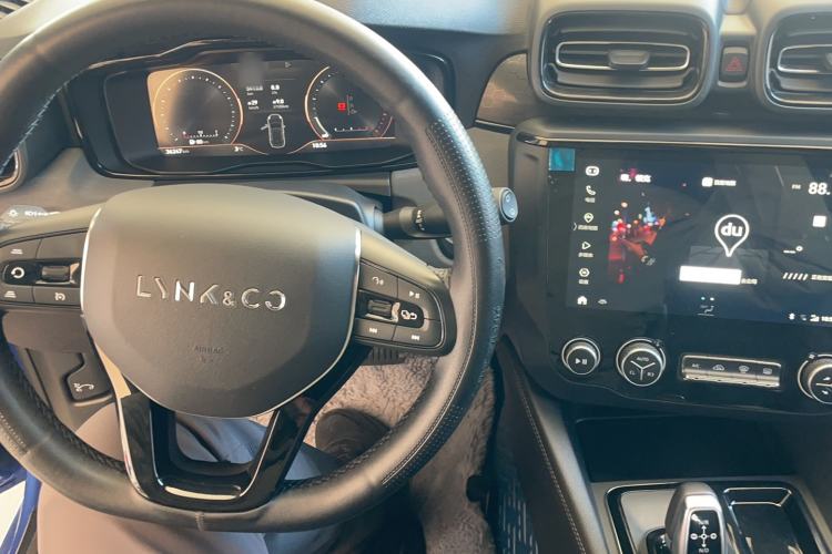 Used Lynk & Co 02 2021 1.5TD DCT Two-Wheel Drive Power Plus Interior 3